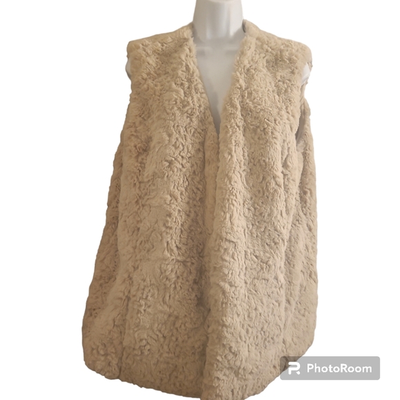 Coffee Shop New York CreamVest Shacket soft faux fur 1X EUC - Picture 2 of 4